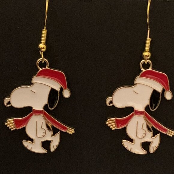 Snoopy Earring, Peanuts Earring, Snoopy Jewelry, Christmas Earring, Holiday - Picture 1 of 4